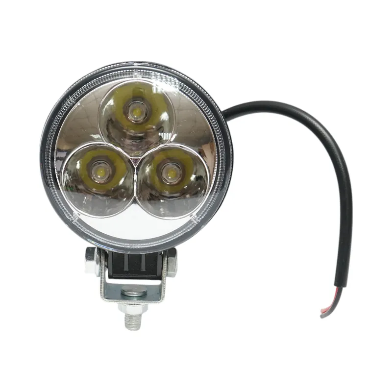 Comandă acum Lampa 3 LED-uri 10-30V 9W, unghi de radiere 60